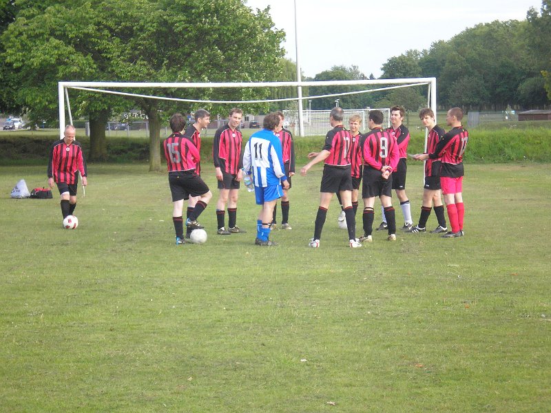 P5180012.JPG -  Alan Potter, Graham Hall, Paul Nixon, Tom Turner, Philippe Jacquet requesting a free transfer, Nigel King, Mark Lockwood, Andy Potter, Dan Forster, Jon Wright eyeing Dave Cookson's pink knickers. 